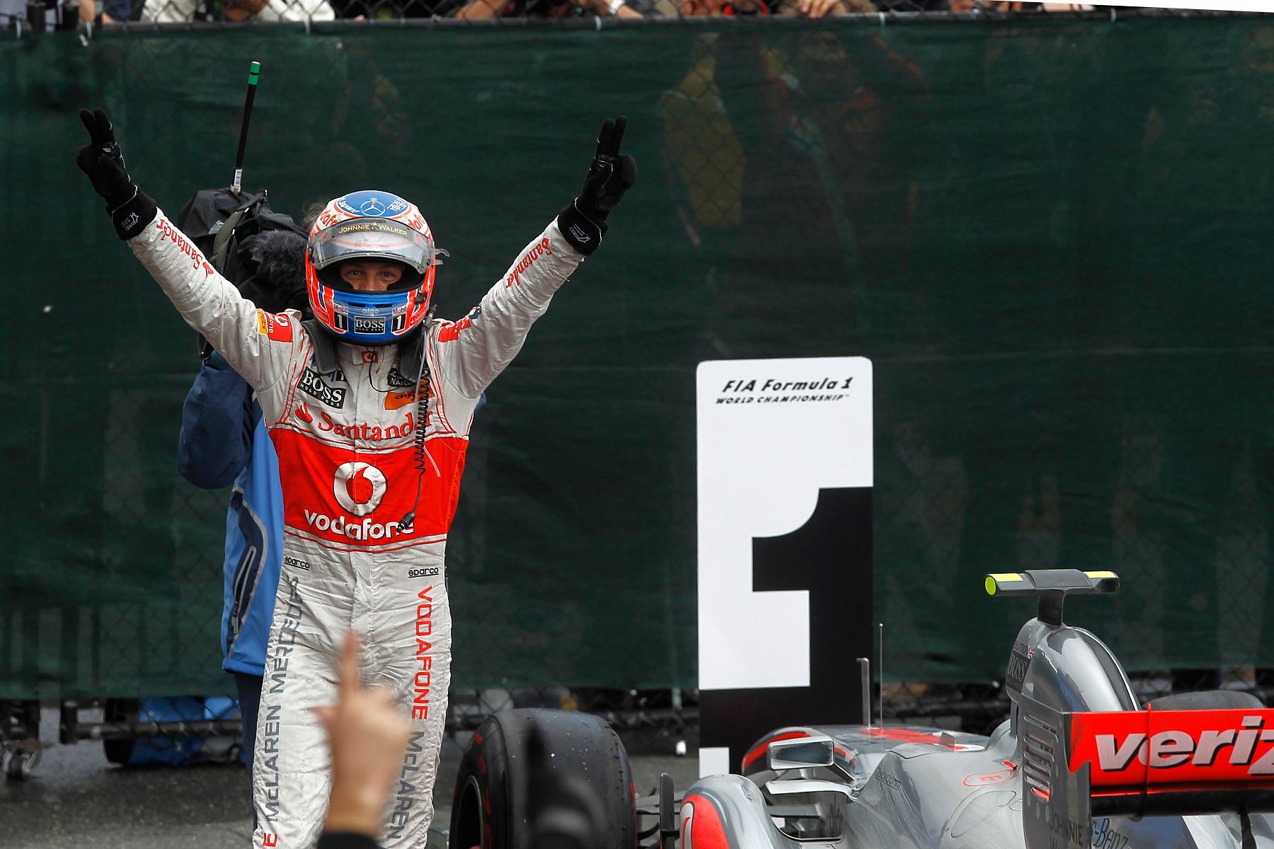 How Button won the 2011 Canadian Grand Prix