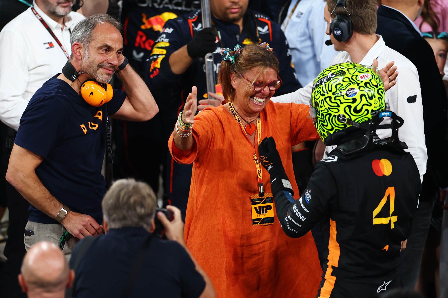 Lando and his family