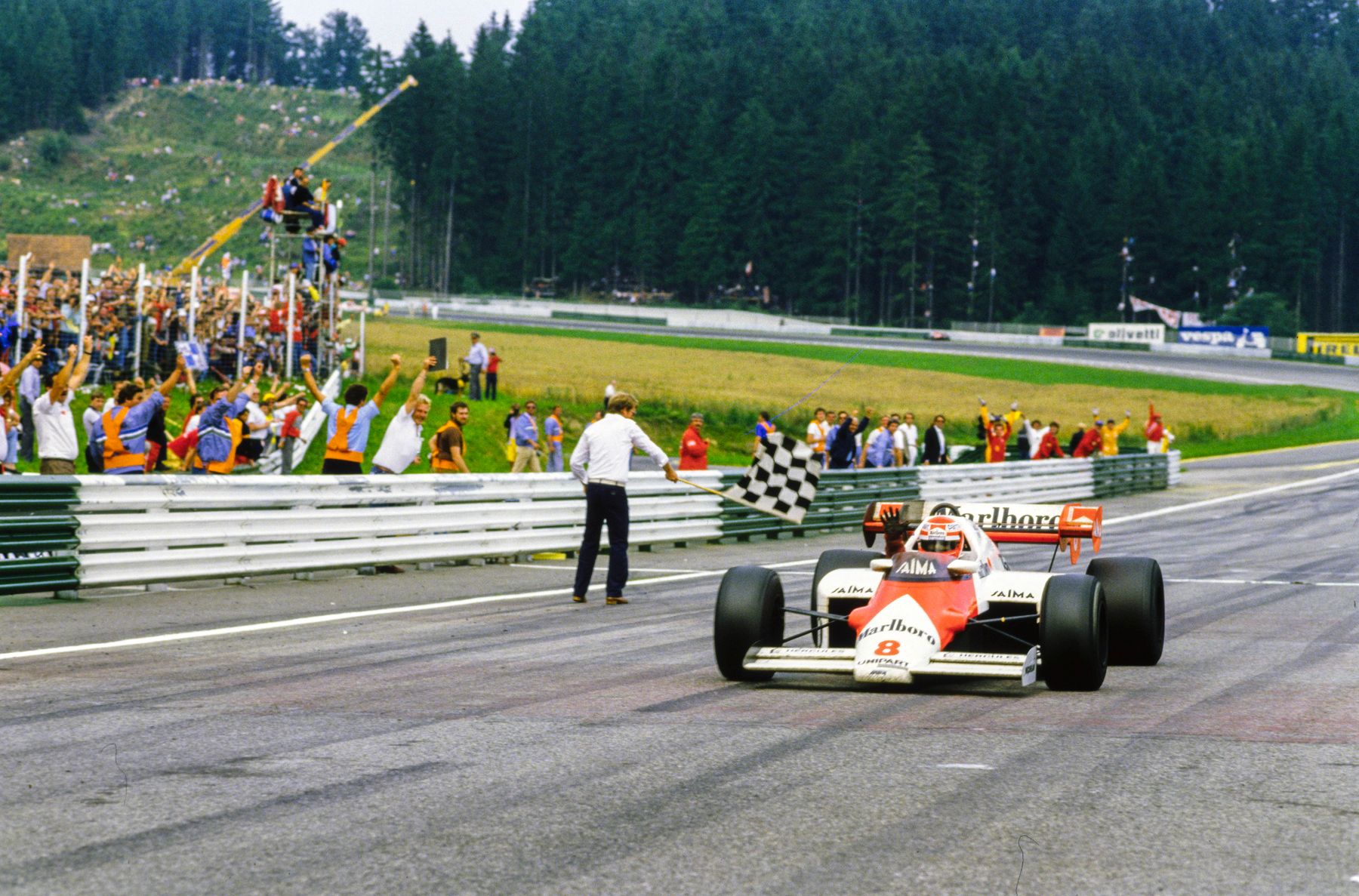 How Niki Lauda won his home Grand Prix with a broken gearbox