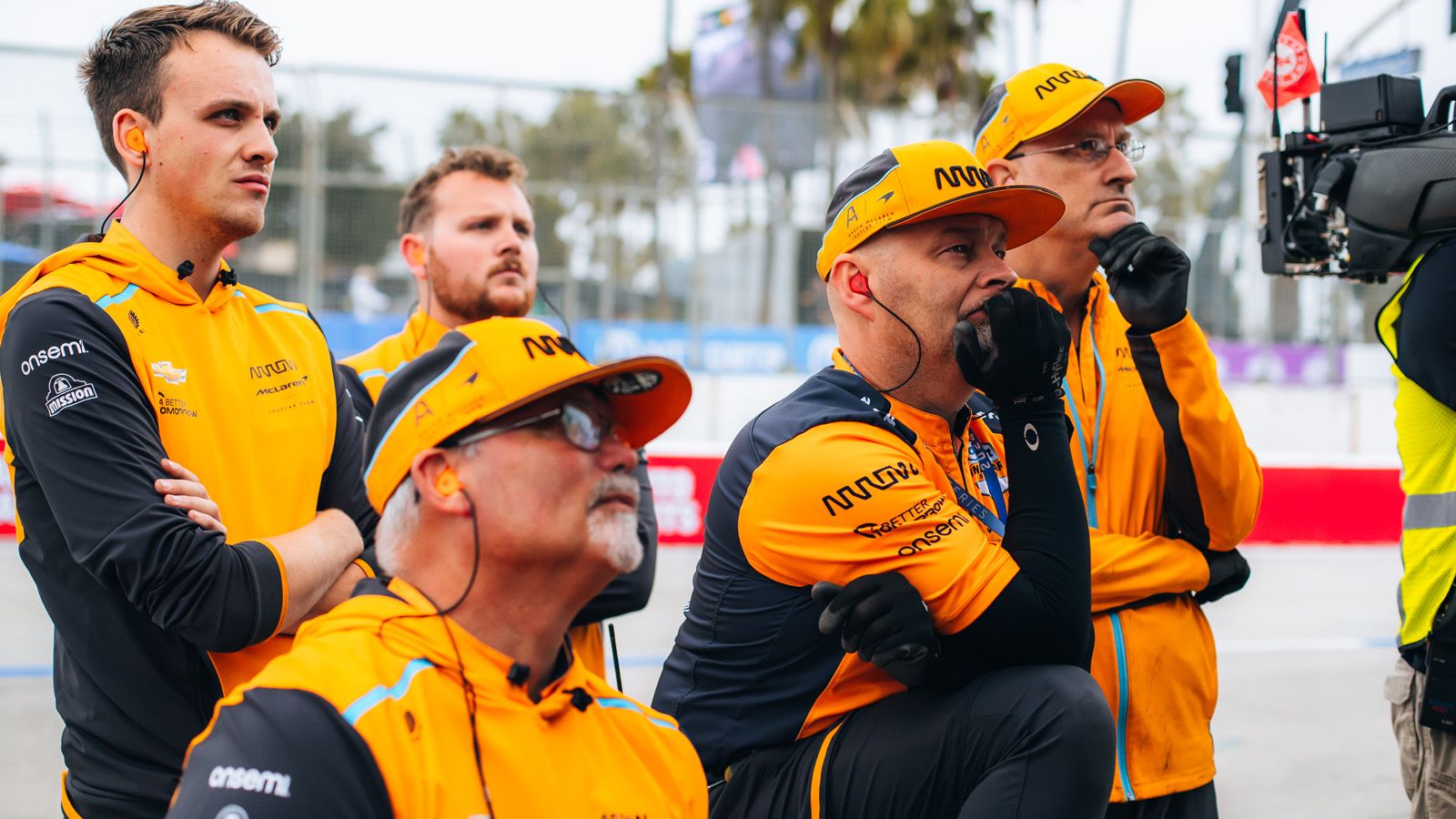 Kiwi and the No. 5 crew