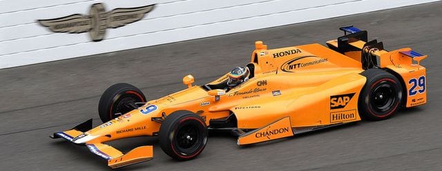 Fernando takes to the track with the <span class="mclaren">McLAREN</span>-Honda-Andretti #29